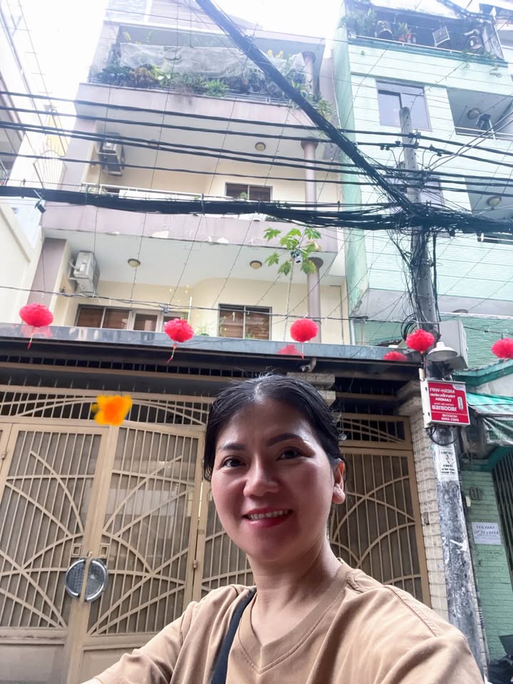 Mặt tiền Phan Tây Hồ, Phú Nhuận 152m² giá 30 tỷ - Đầu tư sinh lời ngay!