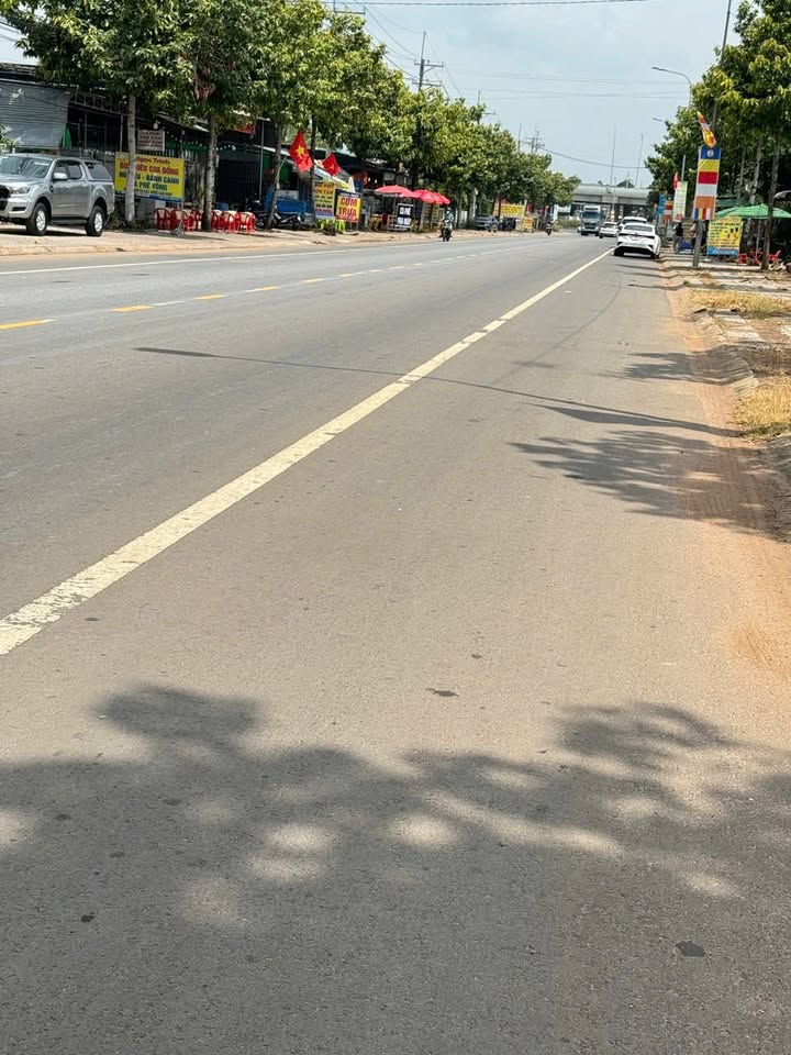 Đất nền Huyện Cẩm Mỹ, Tỉnh Đồng Nai 6000m² - Tiềm năng đầu tư lớn!