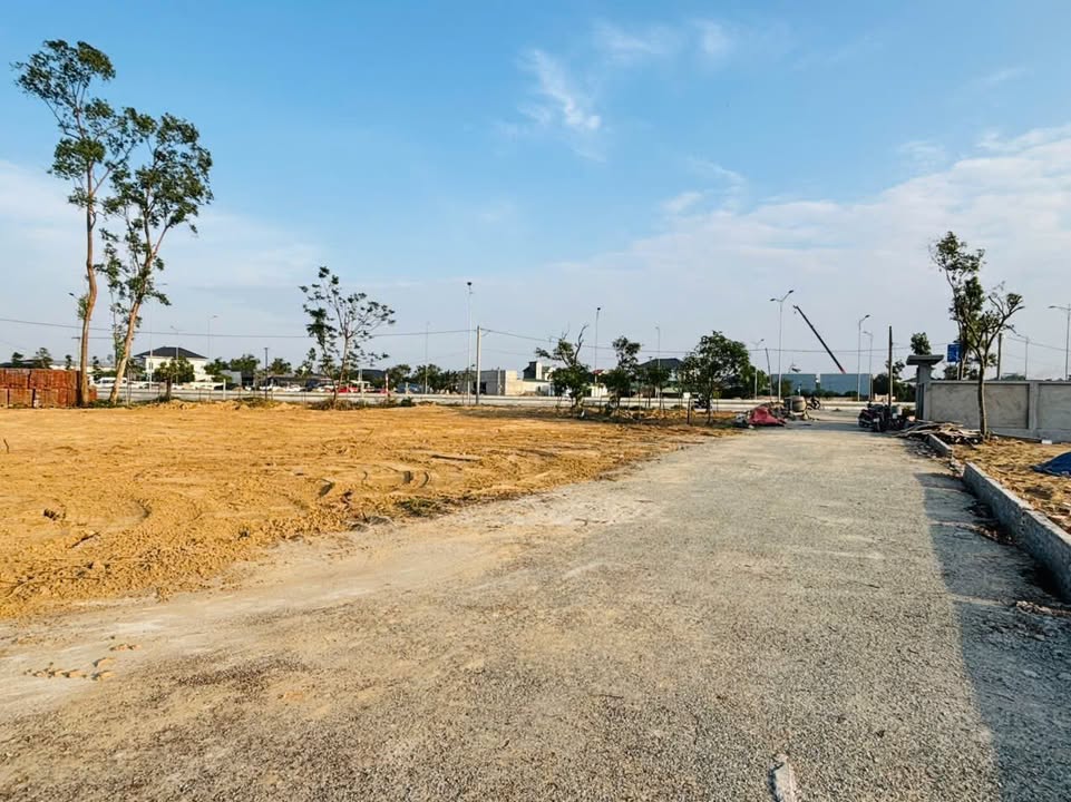 Đất nền Khối Xuân Tín, Vinh Phú 84m² và 74.3m² giá 3 tỷ - Vị trí đắc địa cho đầu tư!