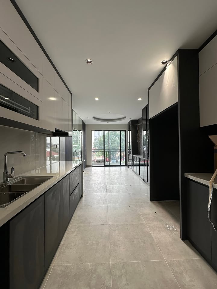 Nhà Phân Lô Mới Xây 34m² tại Phố Hoàng Văn Thái - 15.25 Tỷ - Ô Tô Đỗ Cửa