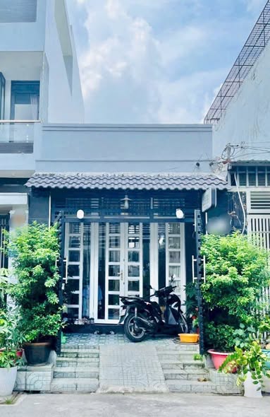 Nhà mặt tiền KDC Nam Long, Bình Tân 80m² giá 6.5 tỷ - Sẵn sàng ở ngay!