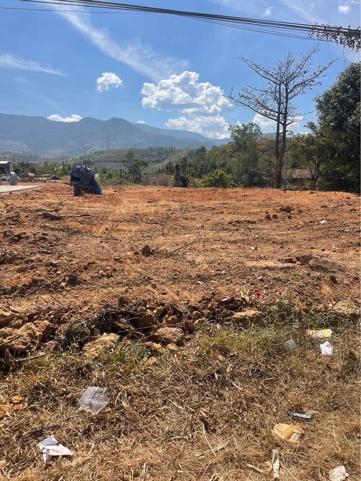 Lô đất mặt tiền Quốc lộ 24, Làng Kon Bưu, 2340m² giá chỉ 2 tỷ - Tiềm năng phát triển lớn!