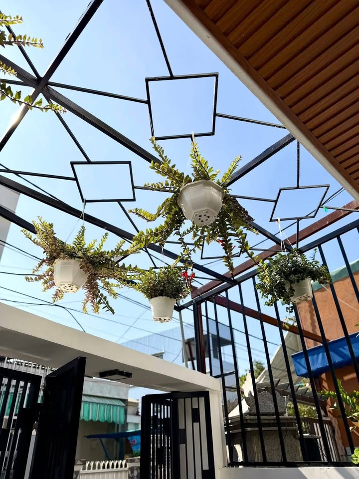 Nhà đẹp 3 tầng 63m² tại Kiệt Oto Tải, Hà Huy Tập - Full nội thất, chỉ dọn vào ở!