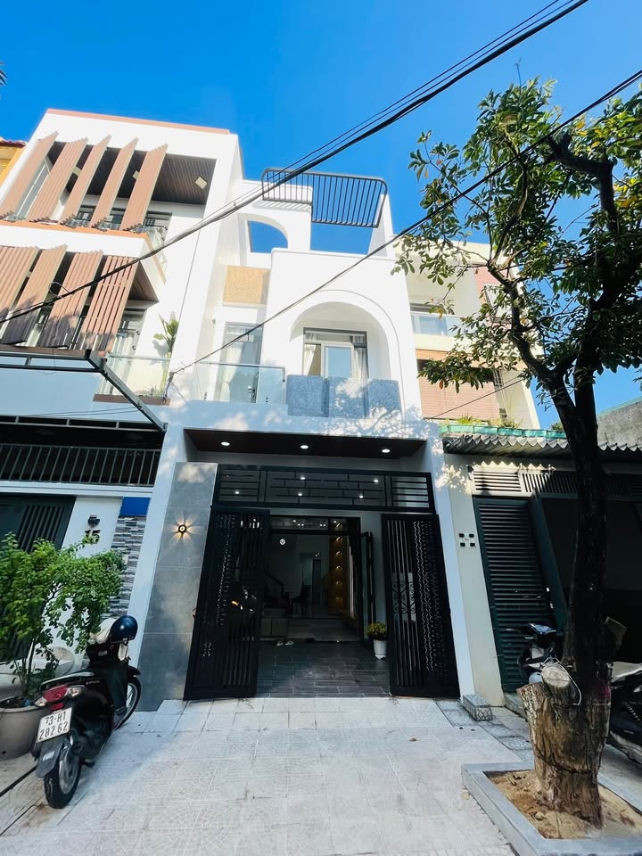 Nhà 3 tầng Cao Xuân Huy Đà Nẵng 78m² giá 10.8 tỷ - Sẵn sàng vào ở ngay!