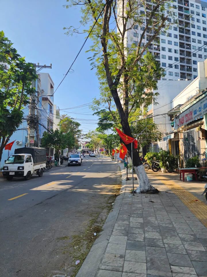 Nhà mặt tiền Phan Bá Phiến, Sơn Trà 141m² giá 12.5 tỷ - Đầu tư sinh lời tuyệt vời!