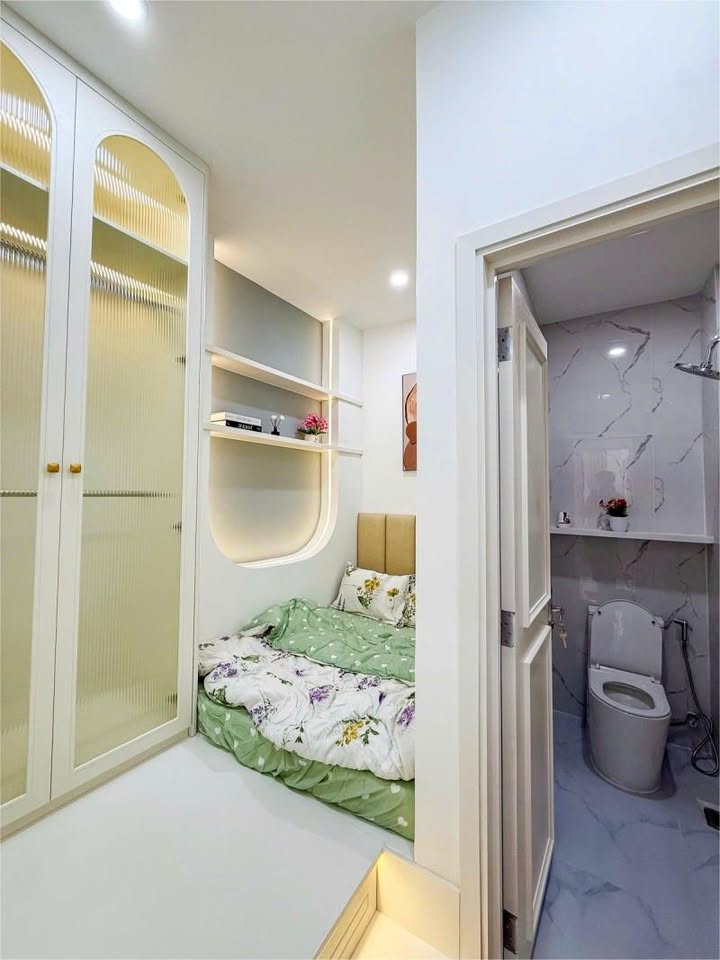 Nhà đẹp hẻm VF3 Phùng Văn Cung, 31m² giá 8 tỷ - Sẵn sàng vào ở ngay!