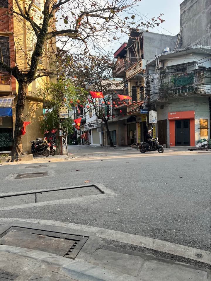 Cho thuê nhà mặt tiền Trần Nhân Tông, 3PN, 6.5 triệu - Kinh doanh tốt!