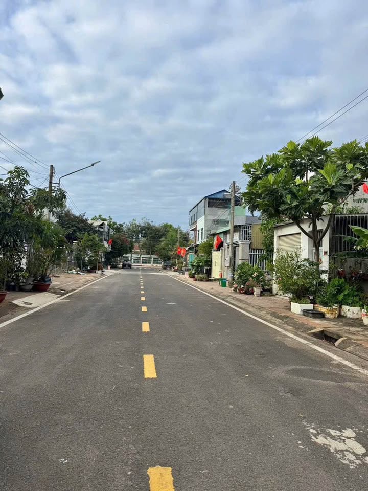 Đất nền Tân Xuân Hóc Môn 125m² giá 1.2 tỷ - Đối diện trường học