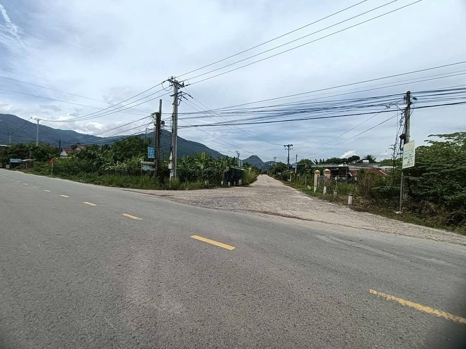 Đất thổ cư mặt tiền Hương Lộ 39, Suối Tiên, 400m² chỉ 1.999 tỷ - Cơ hội đầu tư tuyệt vời!