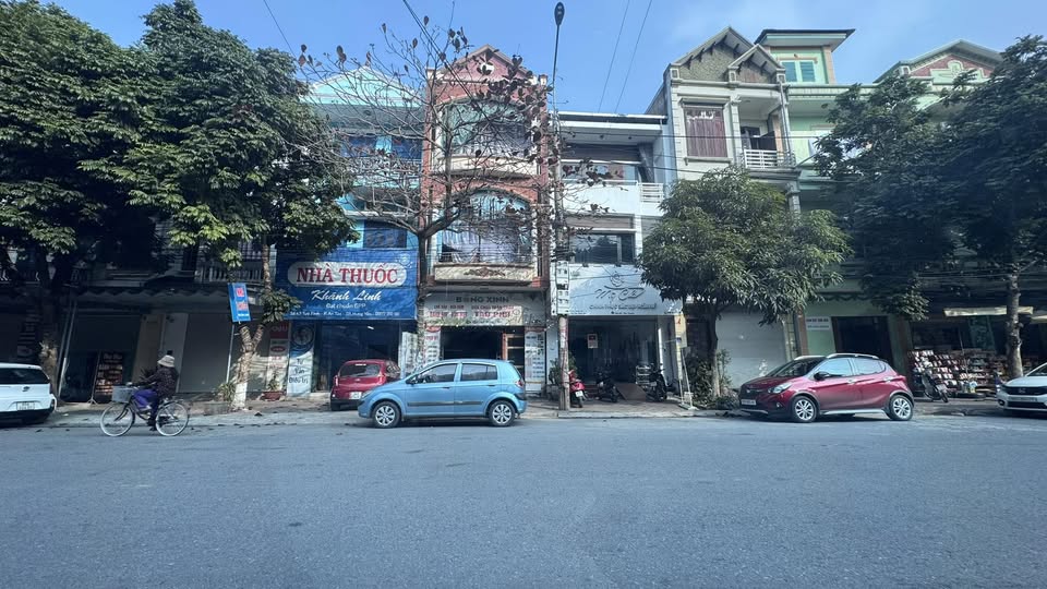Nhà phố Lê Lai, Hưng Yên 102m² giá 18 tỷ - Vị trí đắc địa kinh doanh