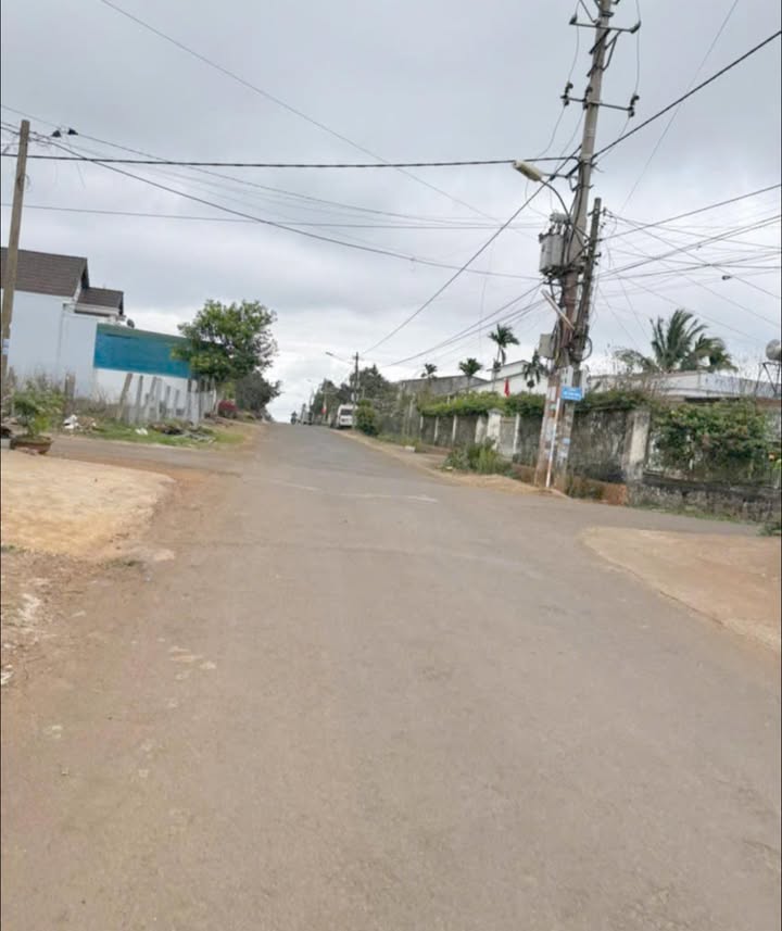 Đất mặt tiền Đinh Tiên Hoàng, Đắk Mil 150m² giá 1.85 tỷ - Đầu tư sinh lời!