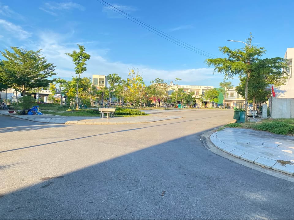 Đất nền Khu dân cư 577, Quảng Ngãi 100m² giá 1.48 tỷ - Đối diện công viên tuyệt đẹp!
