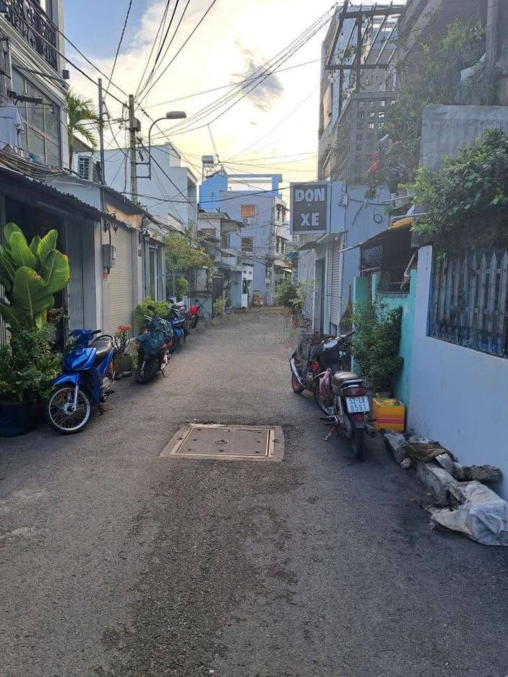 Nhà Bà Ký, Phường 9, Quận 6, 30m² giá 3.2 tỷ - Chính chủ bán gấp!