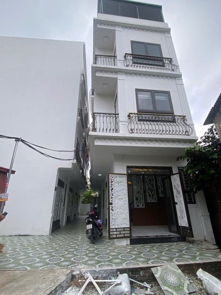 Nhà 4 tầng ở Bình Minh, Thanh Oai, 44m² giá 4 tỷ - Full nội thất sang trọng!