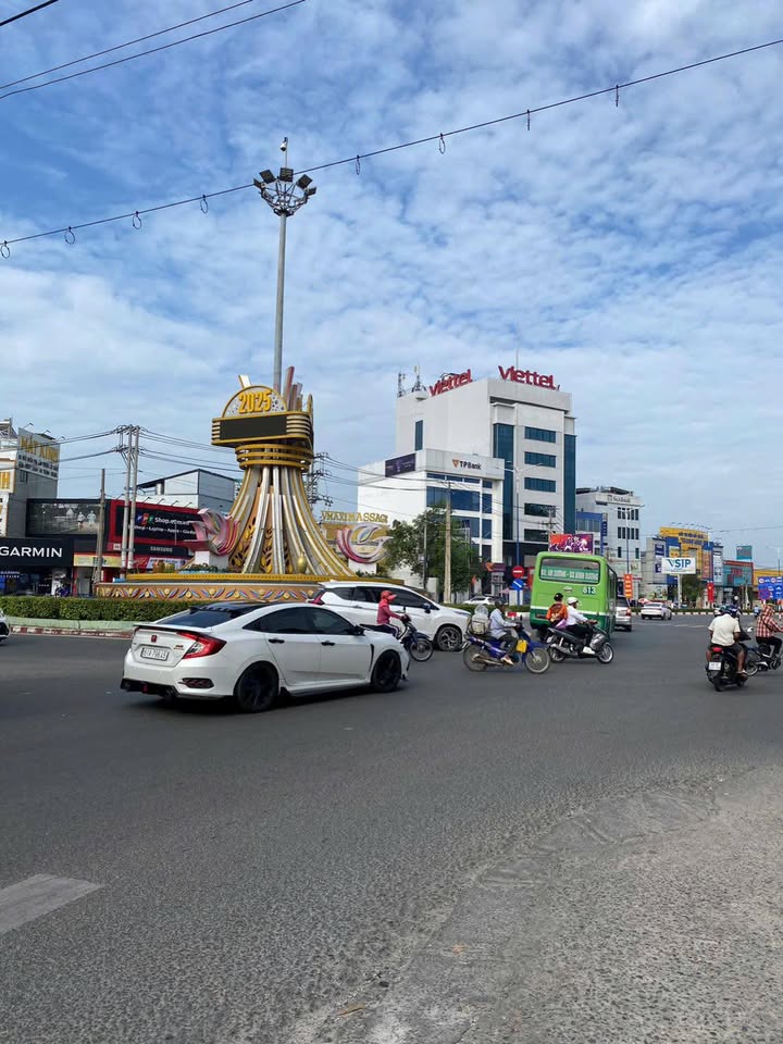 Nhà bán tại Vòng Xoay Gò Đậu, Phú Lợi, 97m² giá 3.2 tỷ - Đang cho thuê thu nhập ổn định!