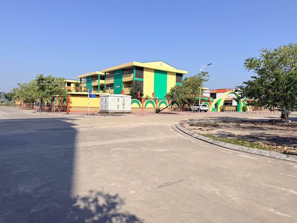 Đất nền đường Nguyễn Tri Phương Móng Cái 90m² giá 2 tỷ - Cơ hội đầu tư tuyệt vời!