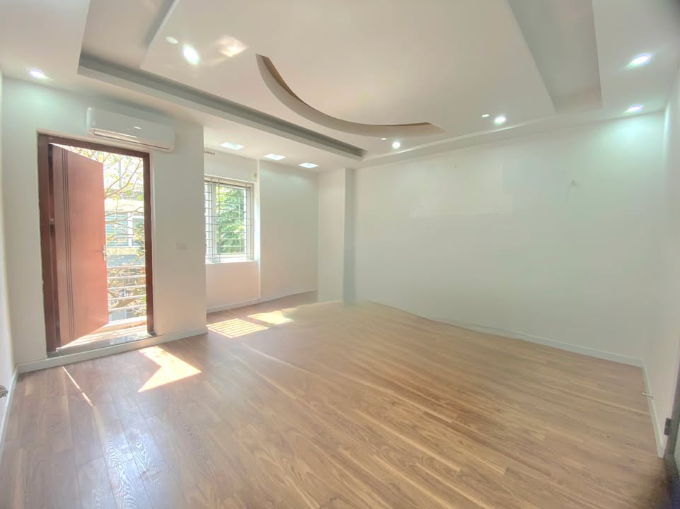 Văn phòng cho thuê LK-BT Phường Phú Lương 30m² chỉ 4 triệu/tháng - Thích hợp cho doanh nghiệp nhỏ!