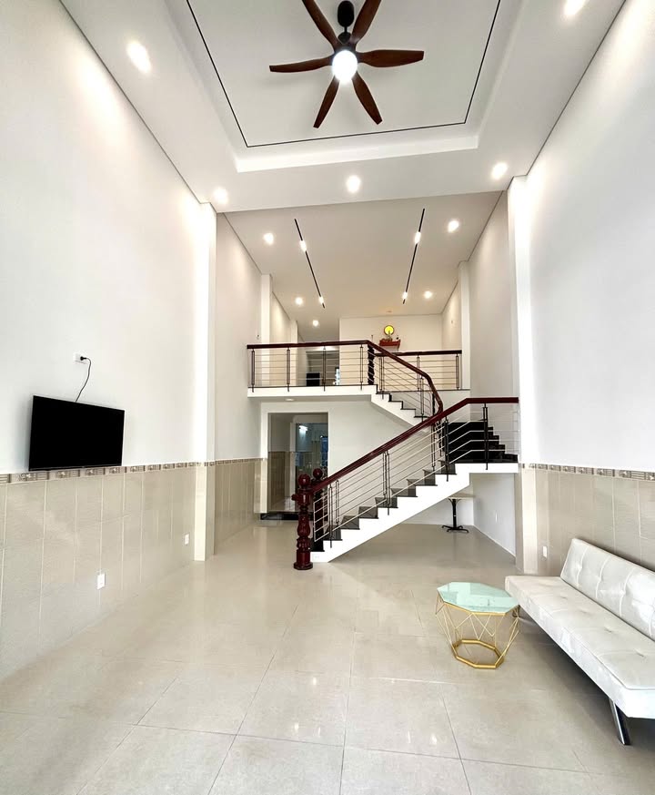 Nhà riêng Đà Nẵng 79m² giá 7.9 tỷ - Mặt tiền kinh doanh sầm uất!