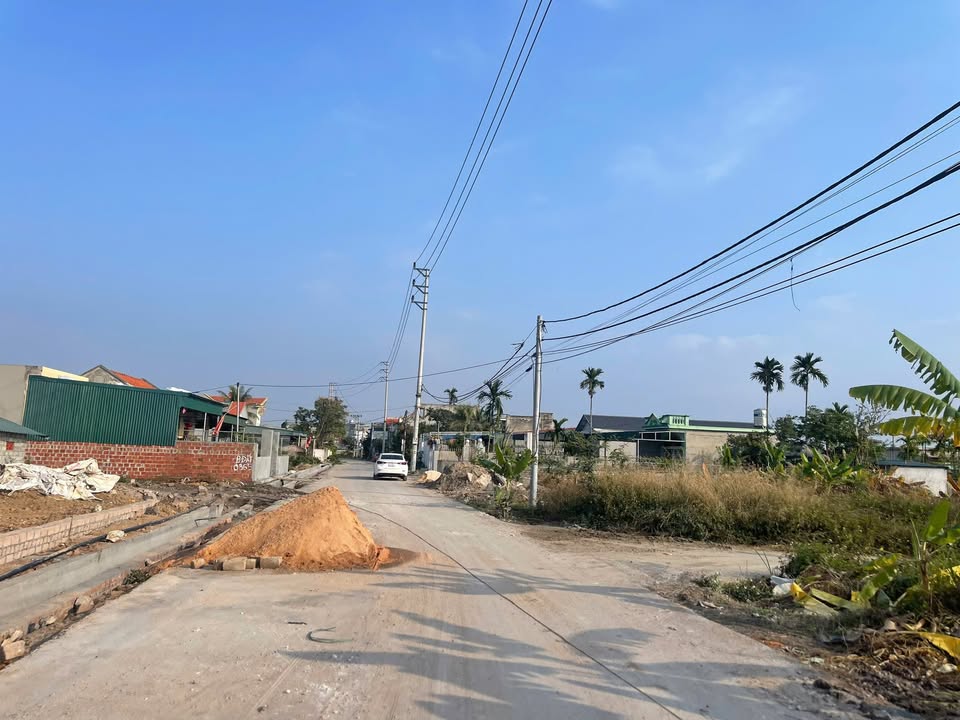 Đất nền Xóm Mới, Phương Đông, 100m² giá thương lượng - Cơ hội đầu tư tuyệt vời!