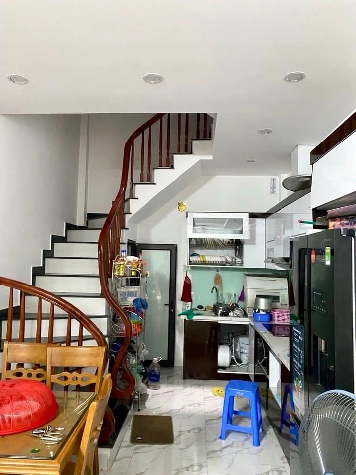 Nhà riêng Hoàng Mai 39m² giá 10 tỷ - An sinh đỉnh, thoáng ngõ