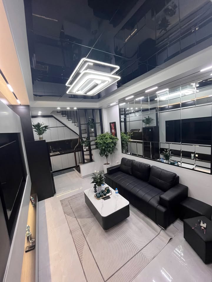 Nhà phố Vũ Tông Phan 26m² giá thỏa thuận - Full nội thất, vào ở ngay!