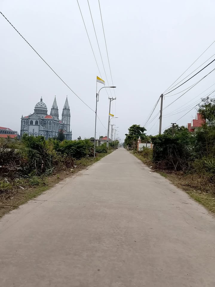 Đất thổ cư 400m² tại xã Kim Đông, Ninh Bình - Vị trí đẹp gần nhà thờ!