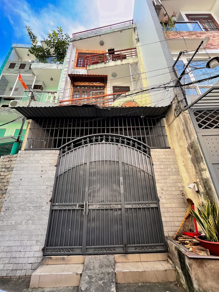 Nhà phố Tân Bình gần Ga T3 56m² giá 8.7 tỷ - Vị trí đắc địa, thuận tiện giao thông!