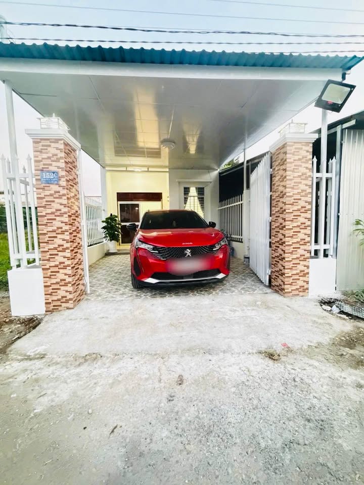 Nhà riêng Phường Bến Tre, Vĩnh Long 116m² giá 1.55 tỷ - Sân rộng đậu ô tô