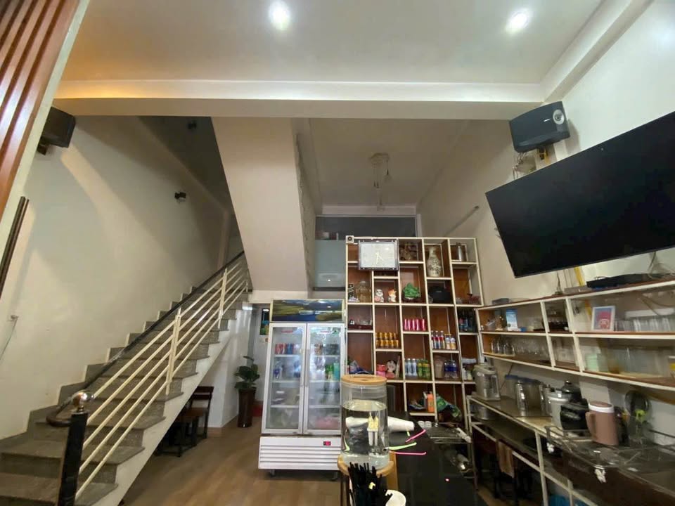 Nhà Mặt Tiền Kinh Doanh Phạm Văn Đồng, TP Huế 100m² giá 8 tỷ - Cơ hội đầu tư hấp dẫn!