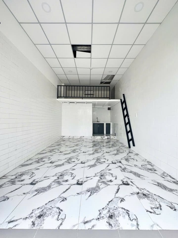 Kiot cho thuê đường số 250, Thủ Đức, 4.99 triệu/tháng - Mặt tiền kinh doanh sầm uất!