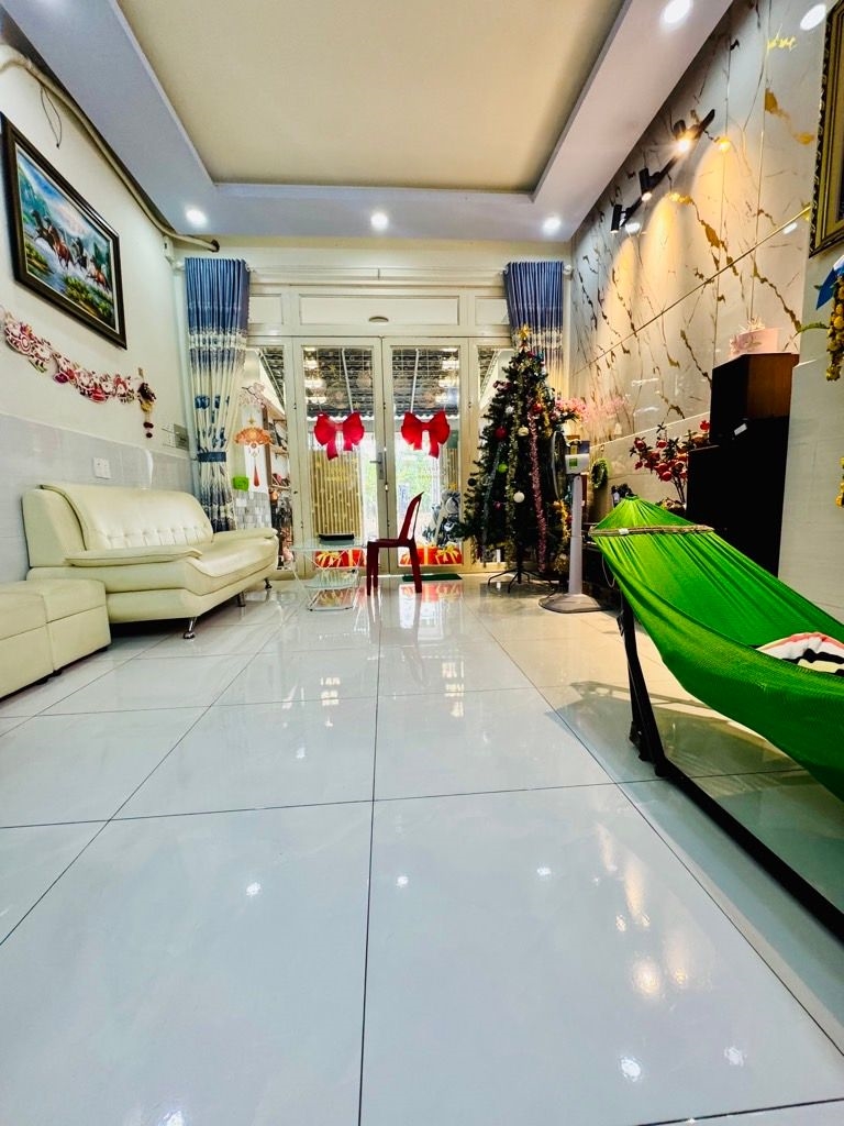 Nhà mặt tiền KDC Phú Lợi 96m² giá 8.1 tỷ - Pháp lý sạch, đầy đủ tiện ích!