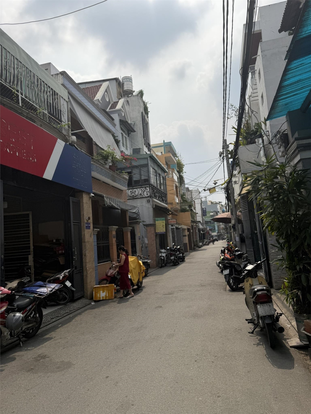 Nhà hẻm 8m Lạc Long Quân, Phường 11, Tân Bình 60m² giá 6.98 tỷ - Vào ở ngay!