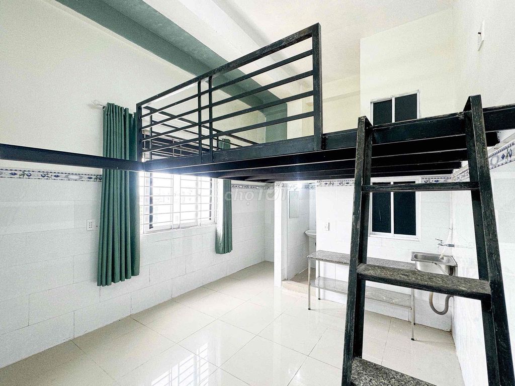 Phòng cho thuê tại Đường Tân Hải, Quận Tân Bình 30m² giá 3.3 triệu - Không gian rộng rãi, thoáng mát