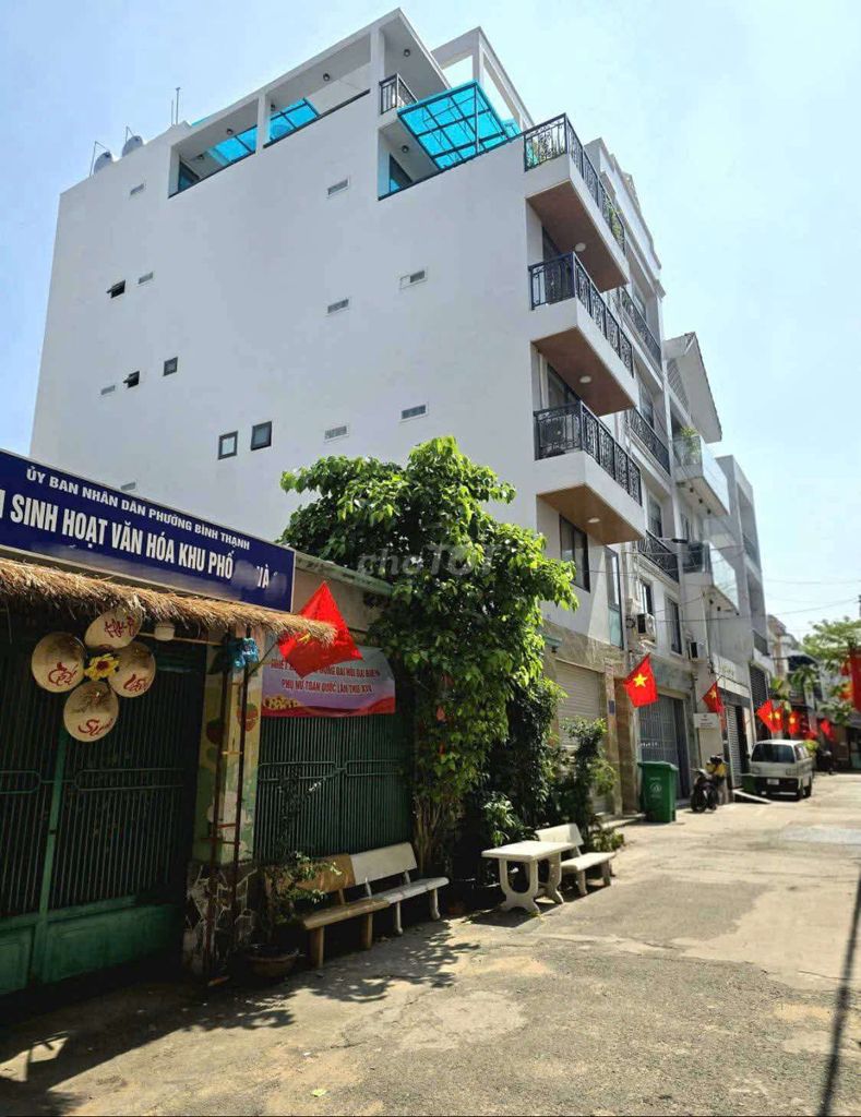 Nhà phố Hẻm Ô tô Thông, Bùi Đình Tuý, 75.2m², giá 13.5 tỷ - Chính chủ bán gấp!