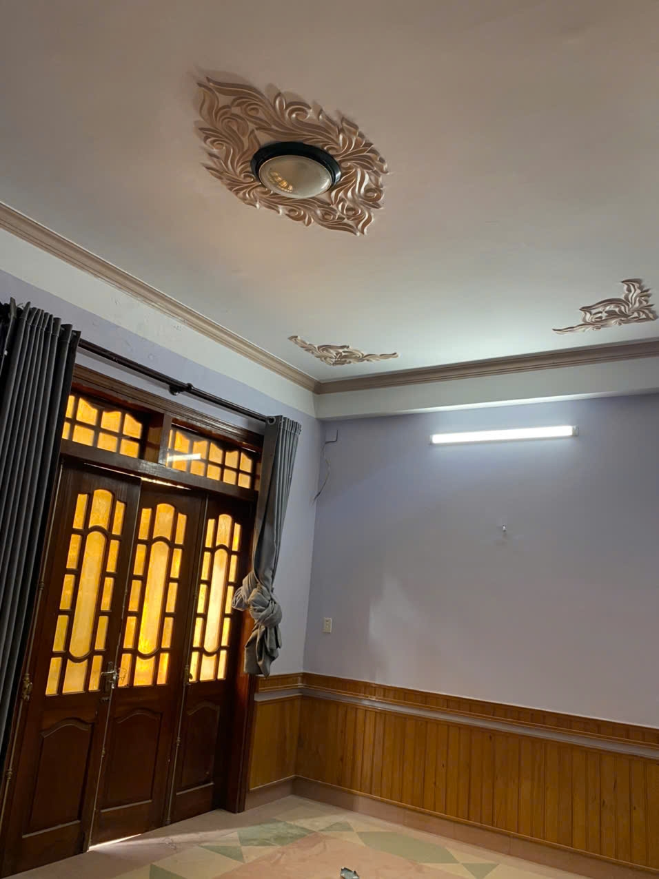 Nhà 4 tầng cho thuê mặt tiền Đặng Dung 120m² giá 30 triệu - Thích hợp làm văn phòng, spa!