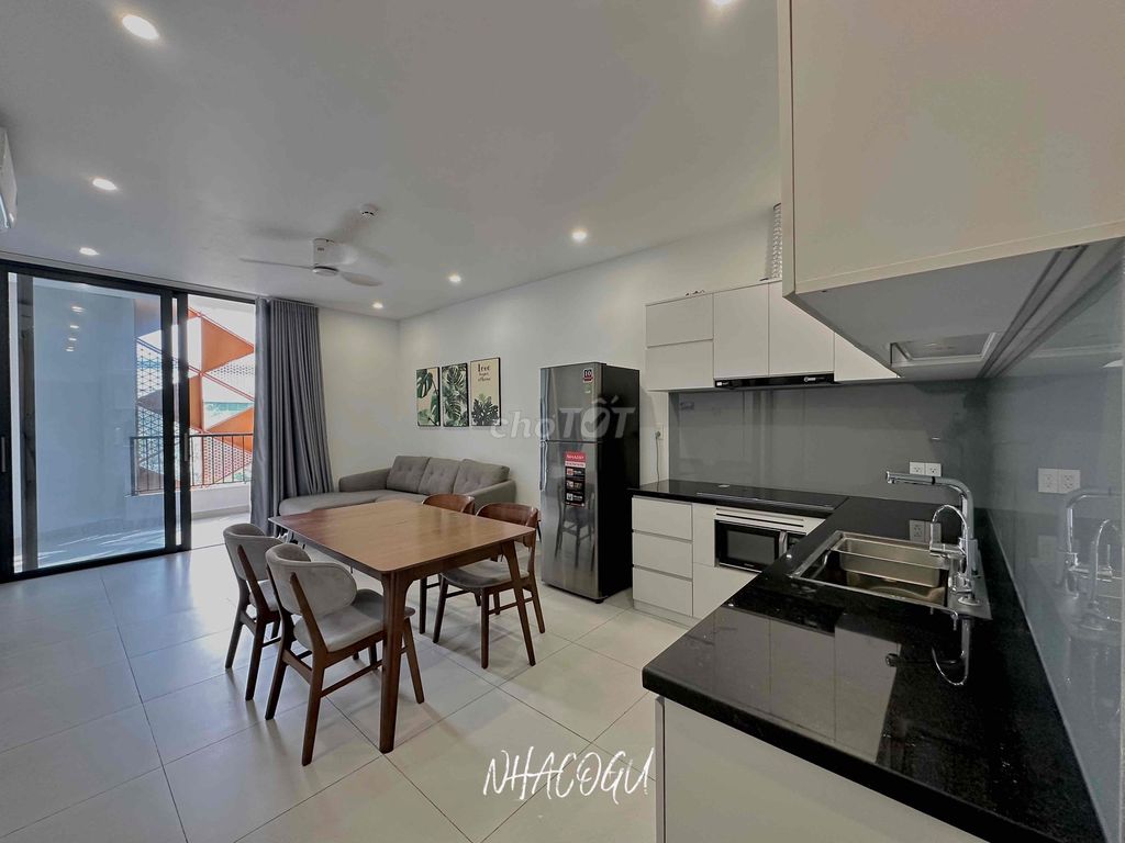 Chung cư mini 2PN 80m² Lạc Long Quân - Giá chỉ 15 triệu/tháng!