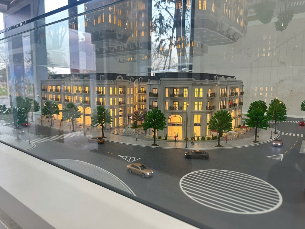 Shophouse 4 tầng mặt tiền góc Đào Tấn - Đồng Khởi, TP Huế, 100m² - Đầu tư sinh lời tốt!