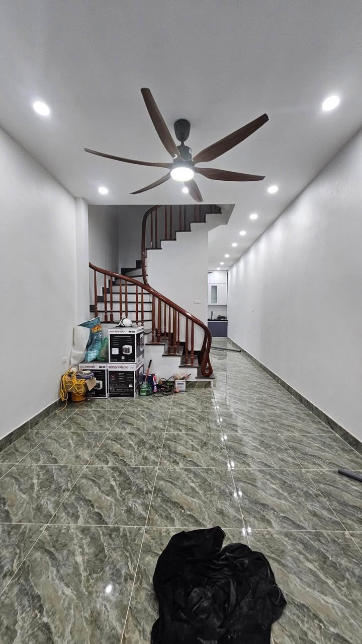 Nhà phố Vĩnh Hưng 56m² giá 4.5 tỷ - Mới đẹp, ngõ thoáng