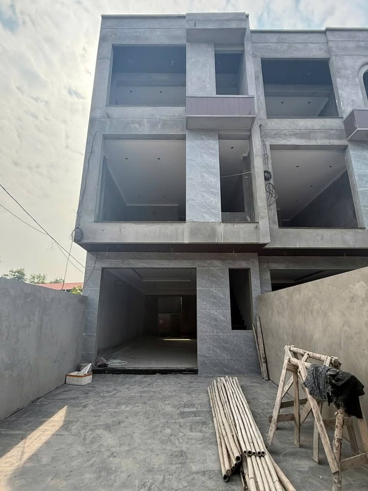 Nhà 3,5 tầng đường Thống Nhất, 100m² giá 4 tỷ - Đường ô tô vào tận nhà!