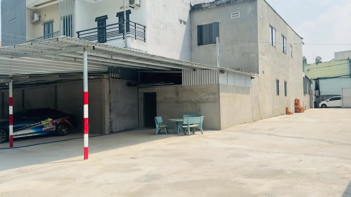 Kho bãi cho thuê tại Dương Tử Giang, Biên Hòa 1300m² - Không gian thoáng đãng, an toàn!