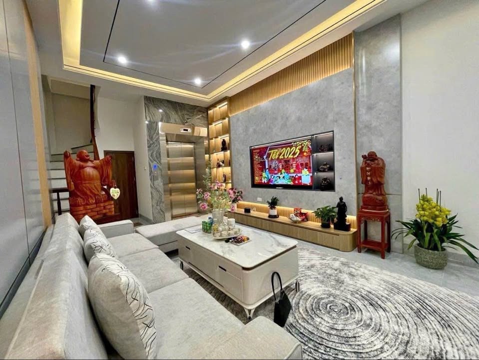 Nhà 6 tầng Phạm Văn Đồng, Cổ Nhuế 33m² - Thiết kế hiện đại, ô tô gần cửa