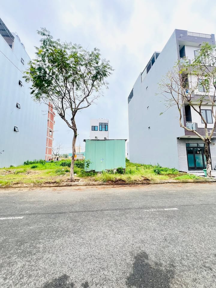 Đất nền đường 7m5 Đa Mặn Đông 2, Khuê Mỹ, 90m² - Gần biển chỉ 2km!