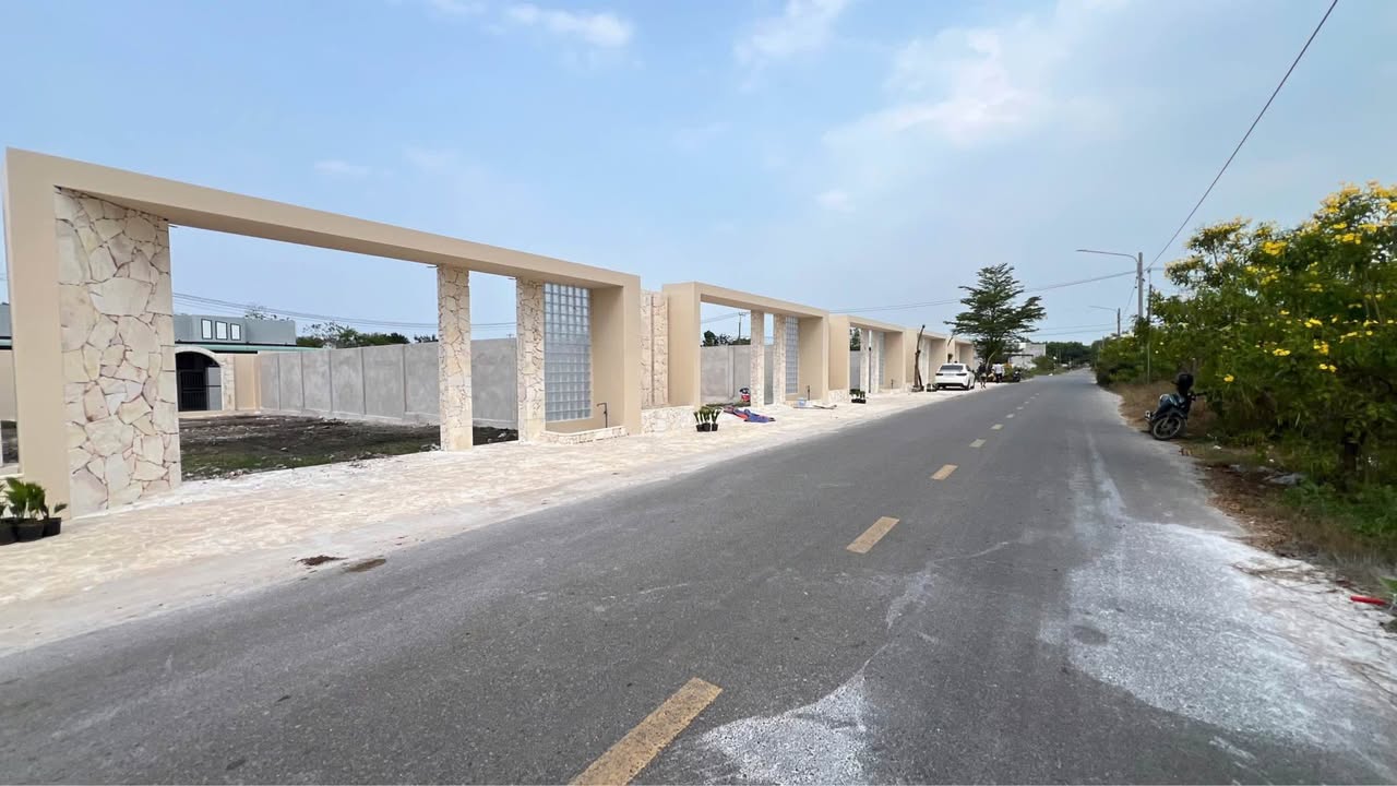 Đất liền kề Phước Hải 240m² giá 3.5 tỷ - Cách biển chỉ 3km!