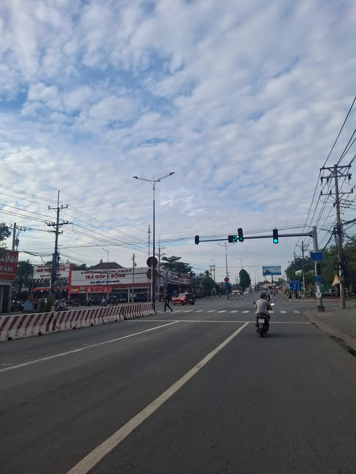 Đất nền mặt tiền QL13, Phường Thới Hòa, 1125m² - Đầu tư sinh lời ngay!