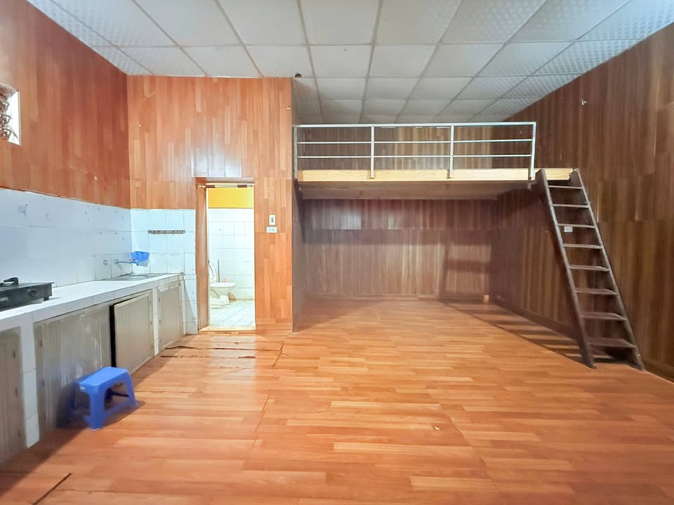 Phòng trọ gác xép Cầu Diễn 25m² chỉ 2.5 triệu - Tiện nghi đầy đủ, tự do nuôi pet!