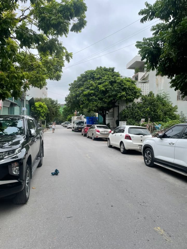 Đất nền Thị trấn Trâu Quỳ 136m² giá 17 tỷ - Pháp lý rõ ràng, mặt đường ô tô tránh!