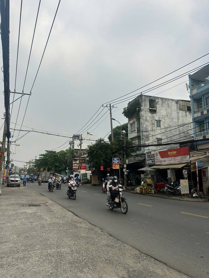 Nhà mặt tiền kinh doanh Bình Long, Phú Thạnh, Tân Phú 88m² giá 13.5 tỷ - Đầu tư sinh lời ngay!