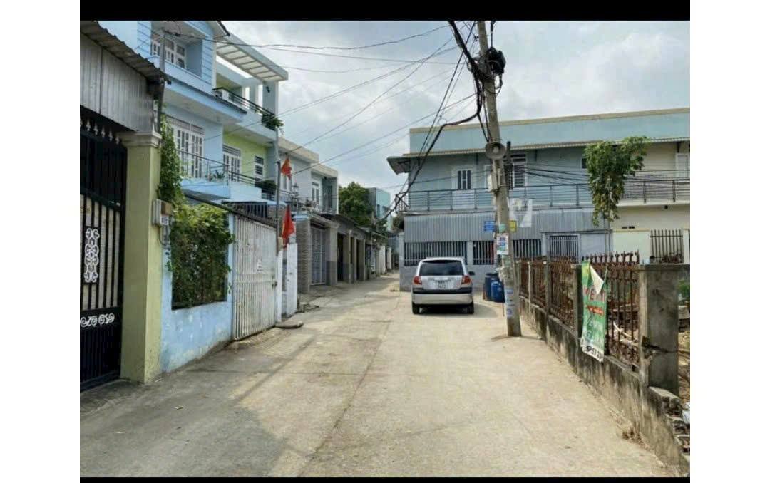 Đất nền đường 26 Nguyễn Xiển, Thủ Đức 143m² giá 4.5 tỷ - Đường xe hơi, vị trí thuận lợi!