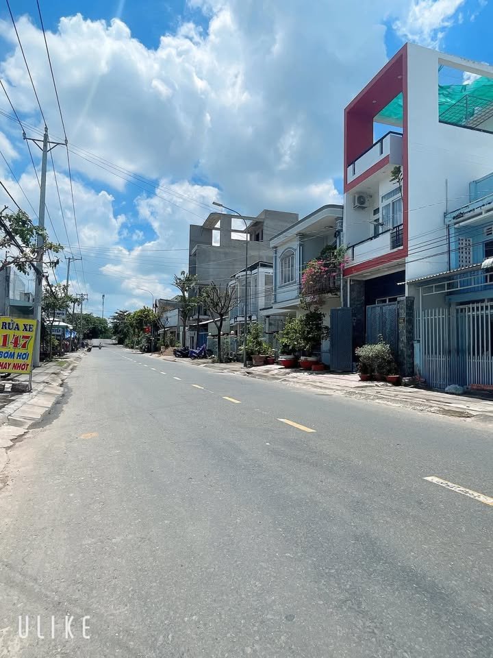 Nhà mặt tiền đường 8/3, Phường Thanh Đức, Vĩnh Long 73m² giá 2.5 tỷ - Cơ hội đầu tư tốt!