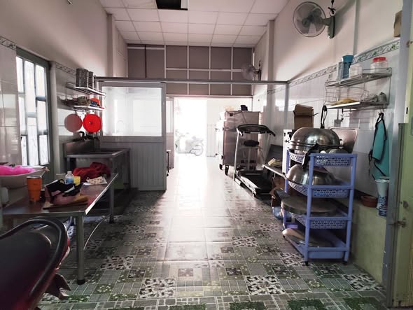 Nhà riêng Quận 12, 236m² giá 7.95 tỷ - Đầu tư sinh lời với 5 phòng trọ!